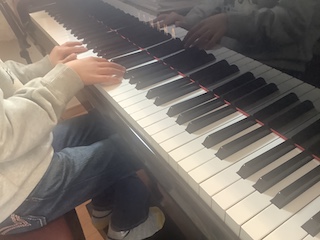 手　保谷ピアノ教室